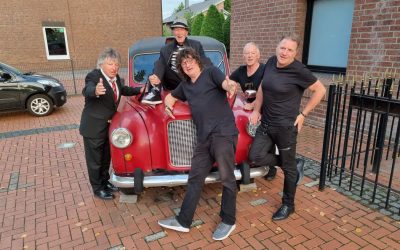 THE BOLLOCK BROTHERS – Support: The Swipes