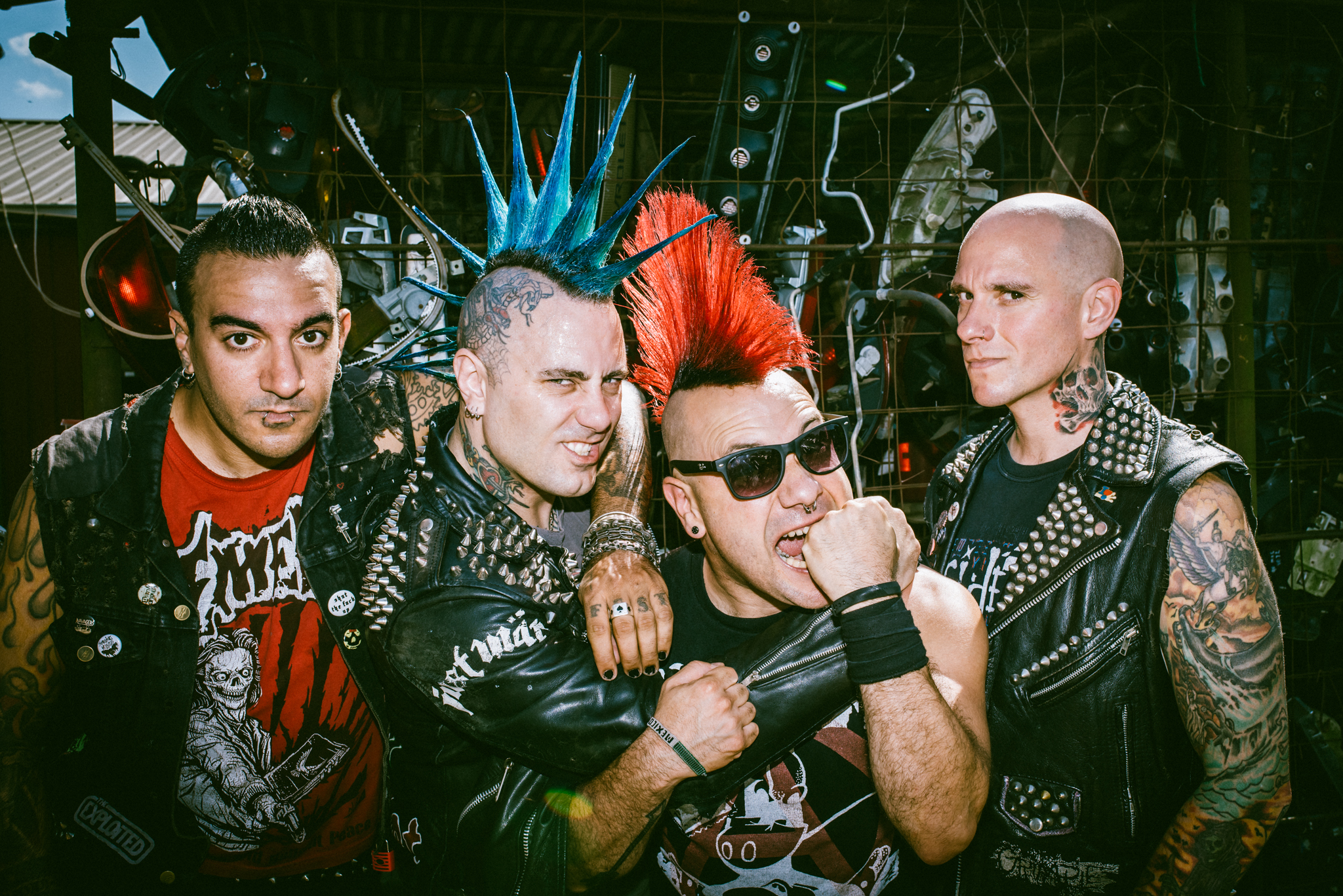 THE CASUALTIES & TOTAL CHAOS  – Support: The Garciass